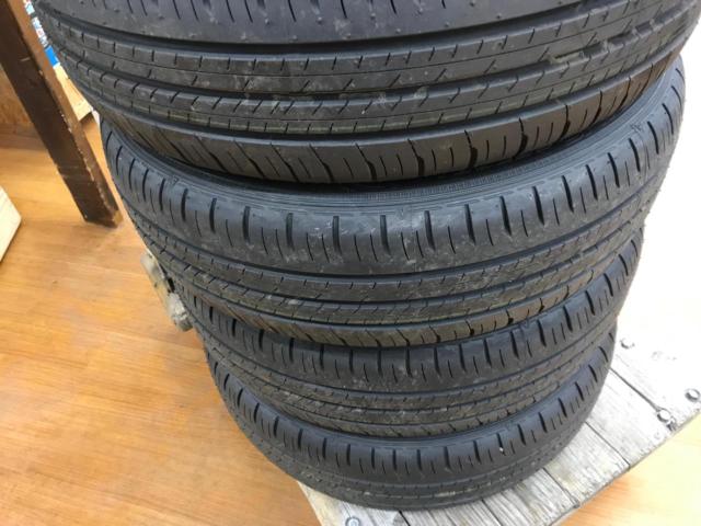 DUNLOP ENASAVE EC300+ 165/55R15 | 目立った傷や汚れ無し | アップ 