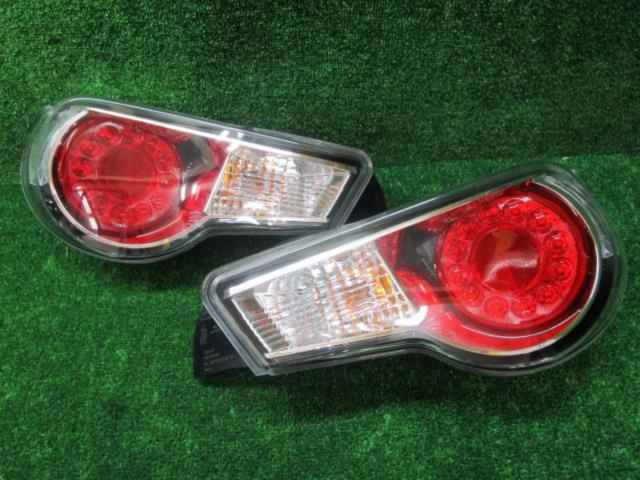TOYOTA 86/ZN6 前期純正 テールランプ 左右セット KOITO 220-60082 