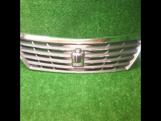 TOYOTA 純正フロントグリル 53100-30471 53111-30D10 クラウン 