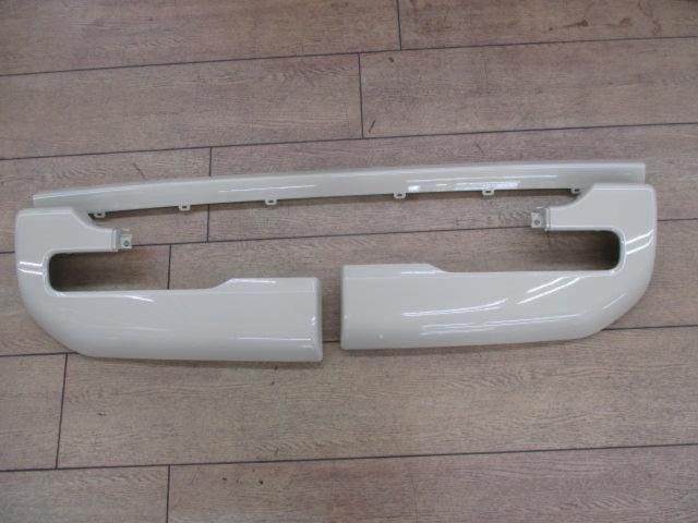 SUZUKI ハスラー/MR52S・MR92S純正リアバンパーガーニッシュセット 