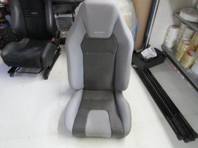 RECARO(レカロ) LX-F IM110 リクライニングシート | 目立った傷や汚れ 