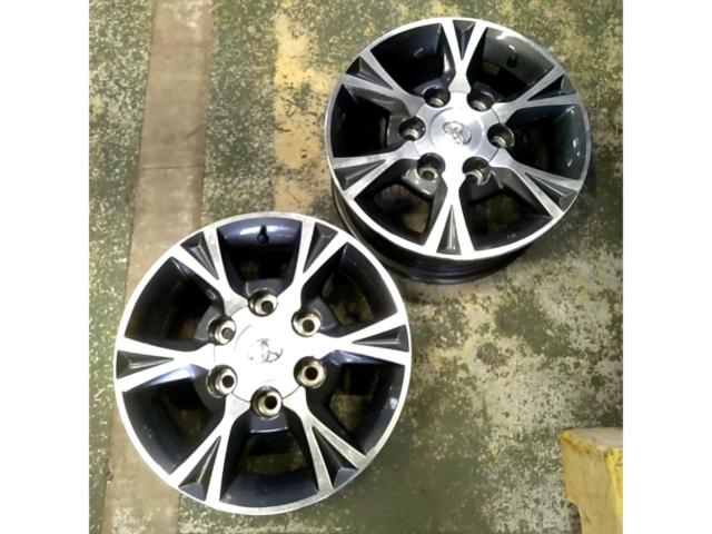 トヨタ純正】 200系ハイエース純正オプションアルミホイール | 目立っ 