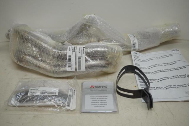 aprilia純正OP AKRAPOVIC (アクラポビッチ)フルエキゾースト【apriliaアプリリア RS 660 TUONO 660 21-25】
