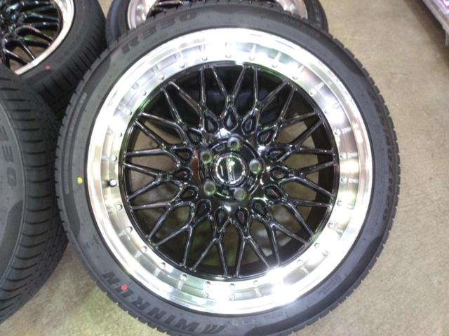KYOHO
STEINER
FTX
+
WINRUN
R330
245 / 40R20
99W
XL