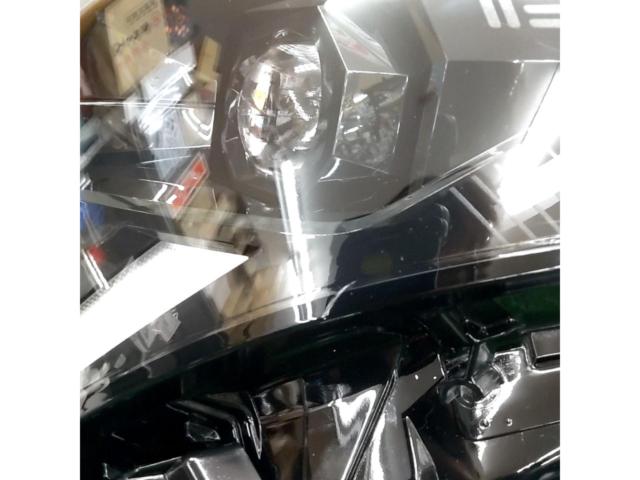 日産純正】 C28/セレナ ハイウェイスターV純正助手席側LEDヘッドライト 