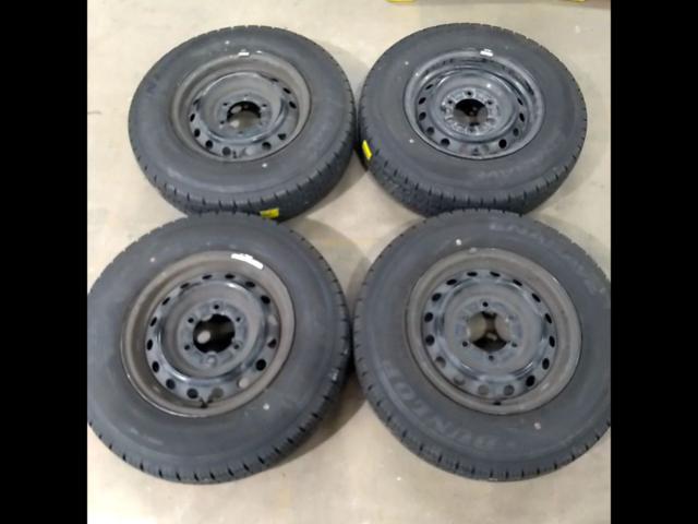 トヨタ純正 200系ハイエース 純正スチールホイール + DUNLOP ENASAVE 