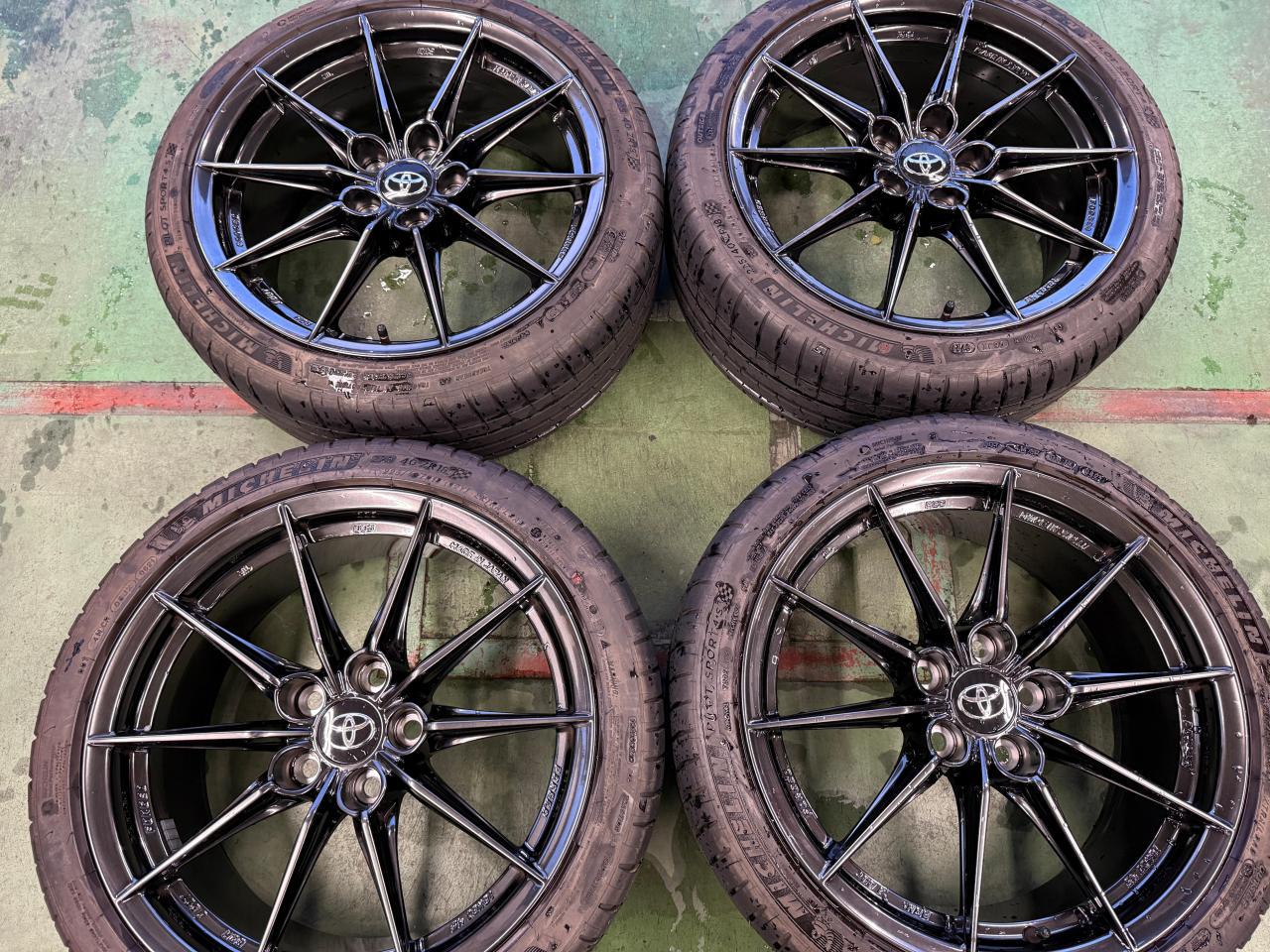 GRヤリス/RZ 純正 BBS製鍛造 + MICHELIN PILOT SPORT4 | 目立った傷や 