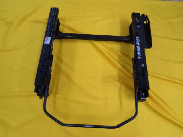 RECARO シートレール【インプレッサ/GD・GG 運転席側】 | やや傷や汚れ 