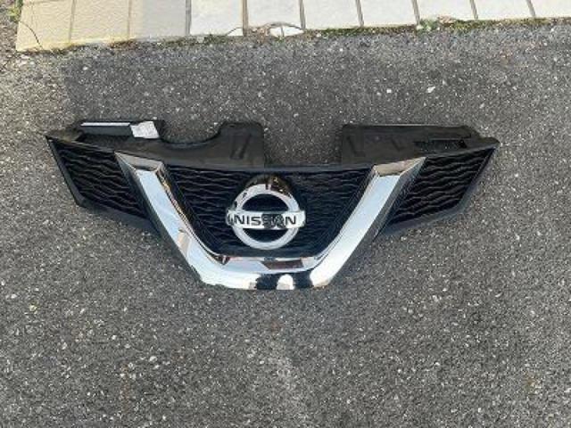 日産純正】 T32 エクストレイル 純正グリル | 傷や汚れあり | アップ 