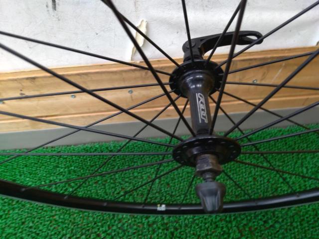 メーカー複合品 FELT型番不明ハブ×MAVIC CXP22リム 622×15C クリンチャーアルミフロントホイール
