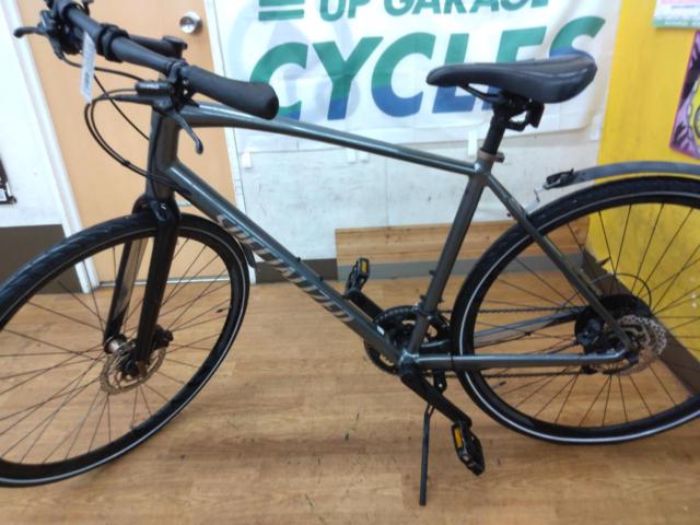 SPECIALIZED SIRRUS 3.0 2020年頃モデル 700×32C 2×9S アルミクロスバイク グレー Lサイズ