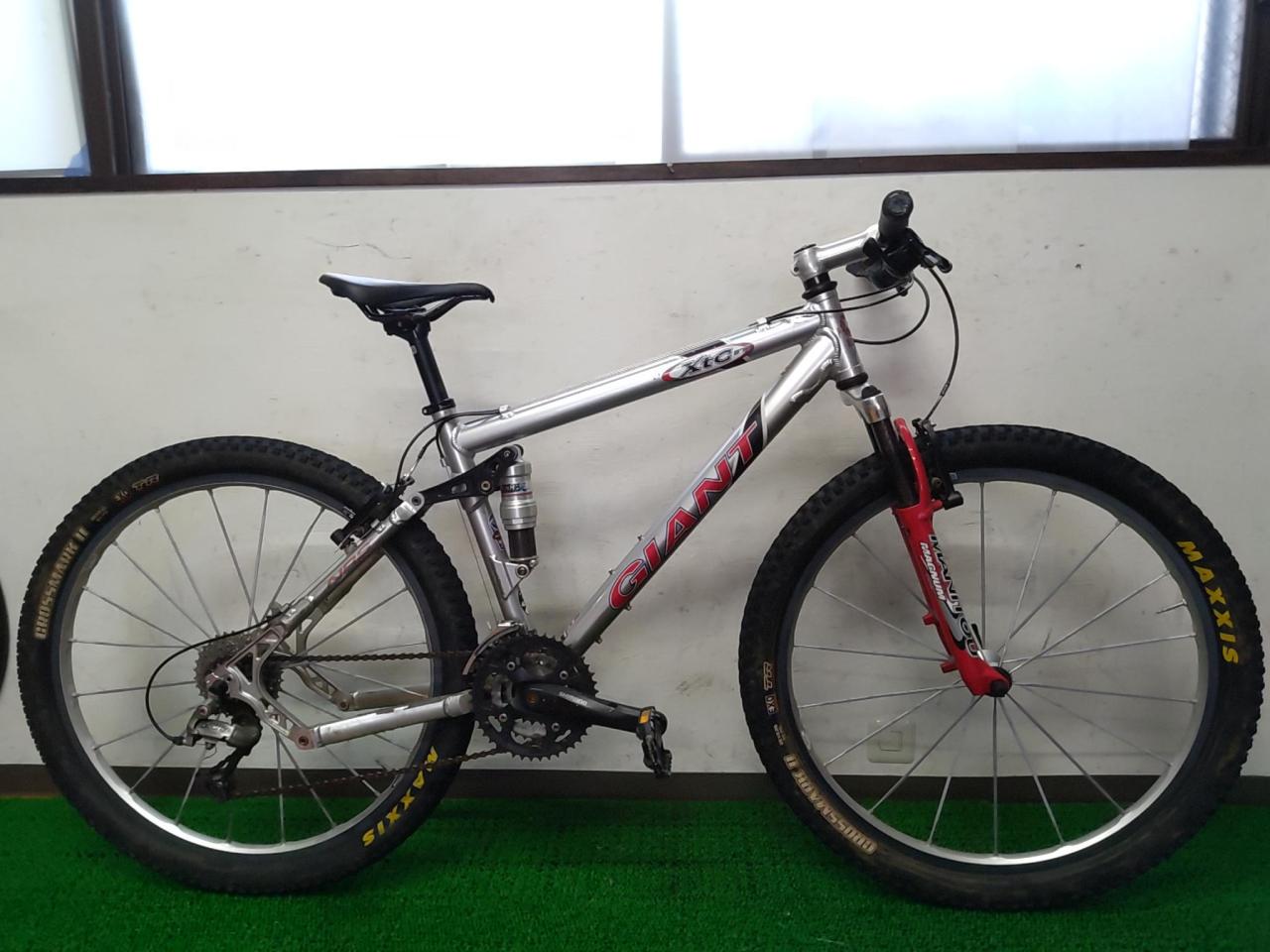GIANT XTC 970 26インチ 3×9s アルミMTB シルバー サイズ:42 | MTB 