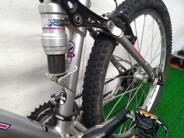 GIANT XTC 970 26インチ 3×9s アルミMTB シルバー サイズ:42 | MTB 