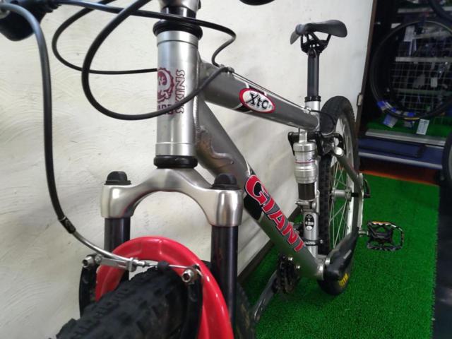 GIANT XTC 970 26インチ 3×9s アルミMTB シルバー サイズ:42 | MTB 