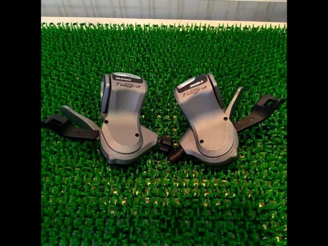 SHIMANO TIAGRA SL-4600 2×10S シフター 左右セット | シフトレバーを 