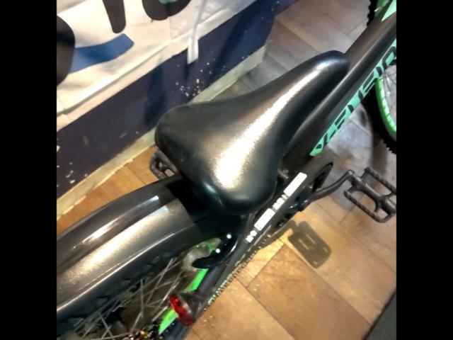 トイザらス X-FUSION 22インチ 外装6段変速 キッズ自転車 ブラック 
