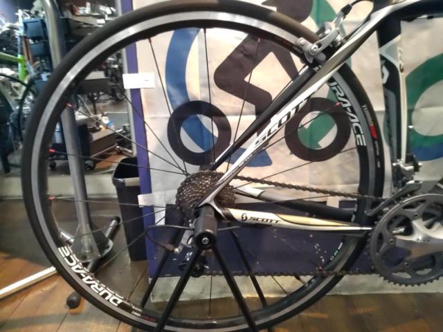 SCOTT ADDICT R3 2011年モデル 700×24C 2×10S カーボンロードバイク ブラック 参考サイズ165-175