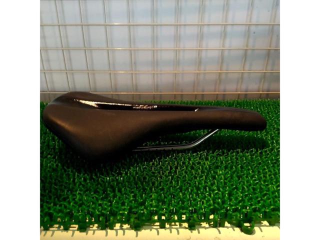 SPECIALIZED PHENOM 143mm サドル ブラック