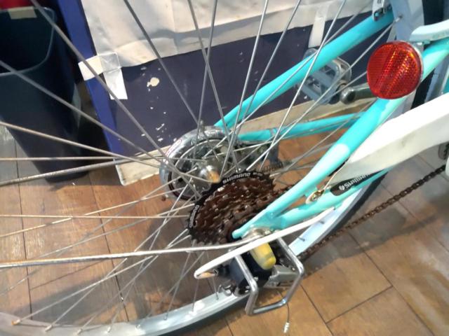 玉越工業 MAHALO 24インチ外装6段変速 キッズ自転車 グリーン | 子ども 