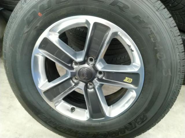 Jeep ラングラー JK アンリミテッド サハラ純正ホイール+BRIDGESTONE 