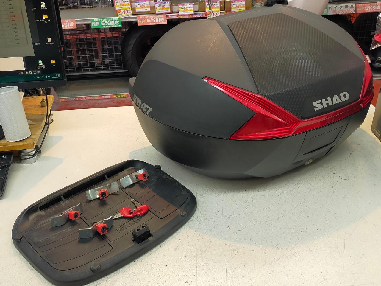 SHAD(シャッド) リアBOX(SH47) 【47L】 | 目立った傷や汚れ無し 