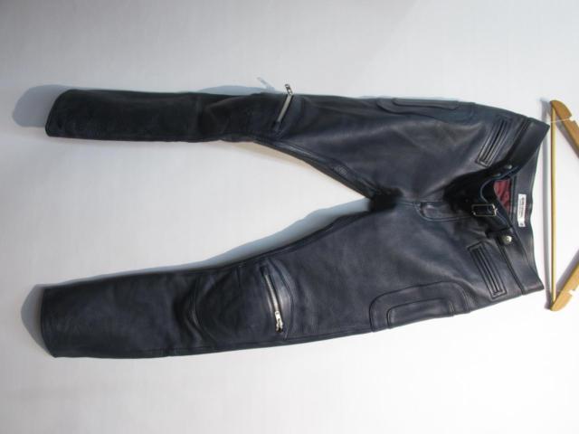 ROARS-ORIGINAL Padded Leather Pants [Size M] | No noticeable 
