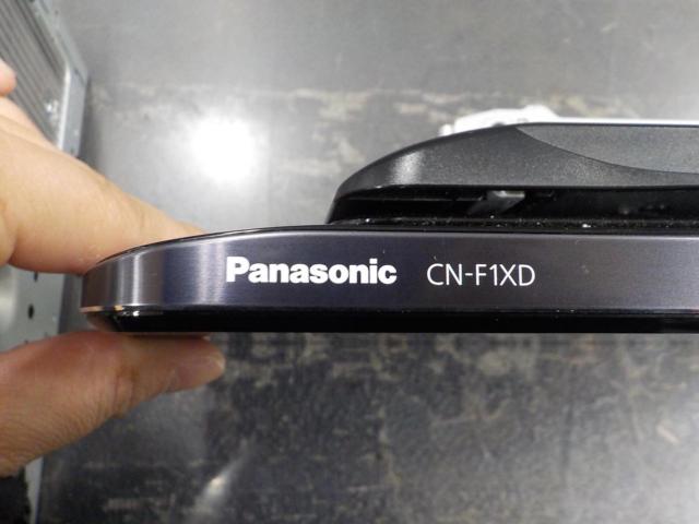 Panasonic CN-F1XD 9V型ワイドフローティングナビ | やや傷や汚れあり 
