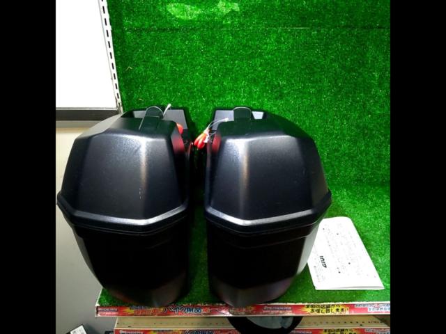 GIVI E22Nサイドパニアケース左右セット | やや傷や汚れあり | アップ 
