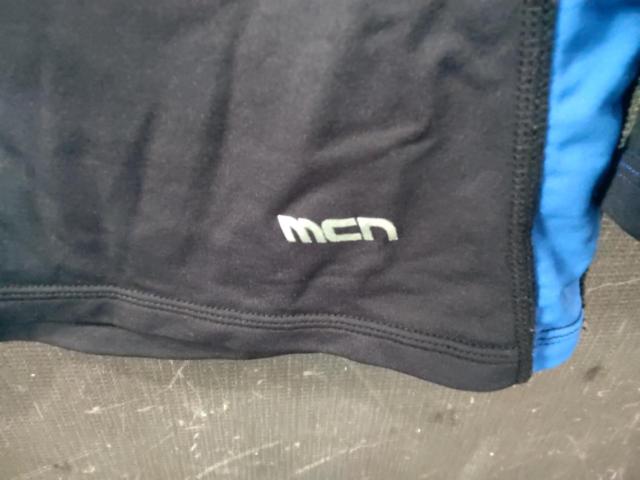 サイズ:M MCN インナーウェア ブラックxブルー