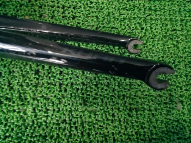 【わけあり現状販売】コラム長168mm/エンド幅100mm/対応タイヤサイズ700c KUOTA KHAN 2015年 カーボンフォーク ブラック