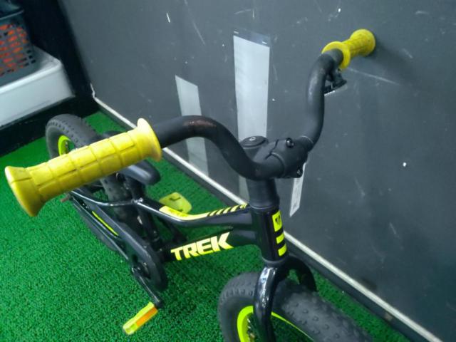 TREK PRECALIBER 16 2020年モデル 16インチキッズサイクル ブラック×イエロー ※後輪摩耗 グリップ破れ ハンドル色褪せ 後コースターブレーキ 前ブレーキなし