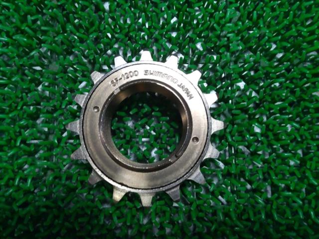 SHIMANO SF-1200 18Tフリーコグ