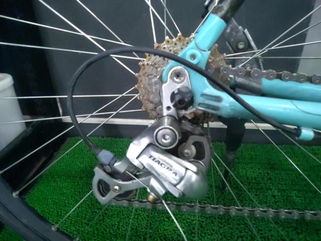 BIANCHI CAMALEONTE SPORT 2011年頃 700×28C 2×9S クロスバイク チェレステ