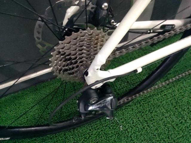TREK DOMANE AL4 2023年モデル 700x32c Tiagra組 2x10s アルミロードバイク サイズ:49 ホワイト 適正身長:156-162cm