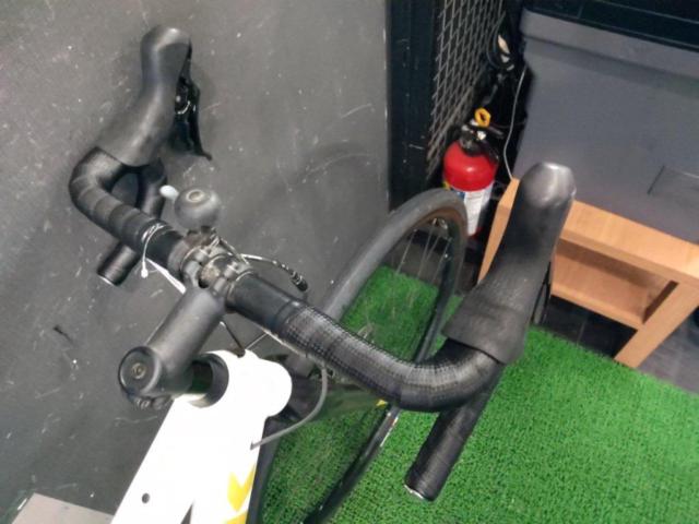 TREK DOMANE AL4 2023年モデル 700x32c Tiagra組 2x10s アルミロードバイク サイズ:49 ホワイト 適正身長:156-162cm