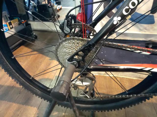1大特価 Ferrari COLNAGO CX50 26×2.10インチ 3×9S DEORE/LXmix アルミ・カーボンバックMTB サイズ:M レッド