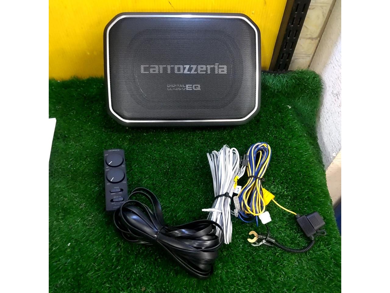 carrozzeria TS-WX140DA 20cm×13cm平面アルミニウム振動板パワードサブ 