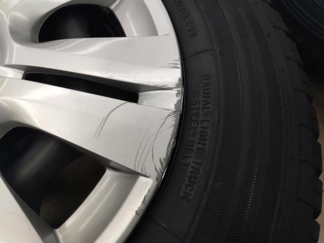 ☆新品タイヤ付き☆NISSAN NV350キャラバン純正ホイール + GOODYEAR 
