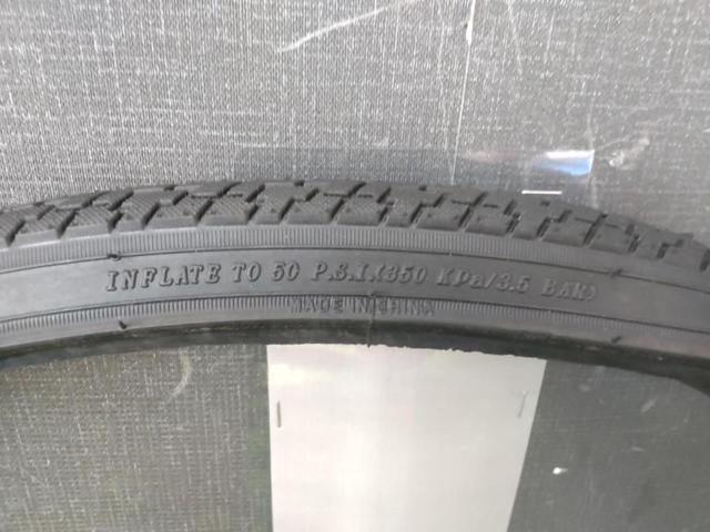 【わけあり現状販売】メーカー不明 26×1-3/8 チューブドタイヤ+米式チューブ