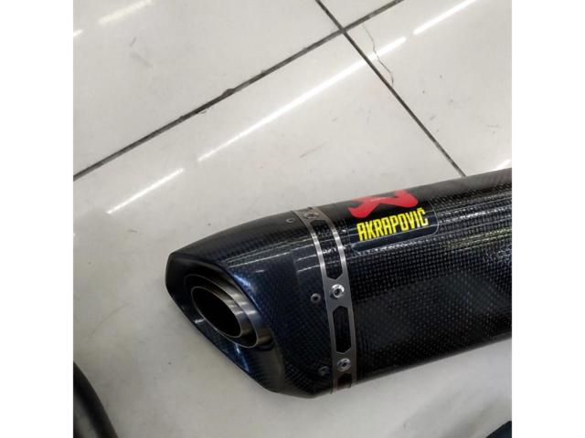 【MT07/XSR700等】 AKRAPOVIC(アクラポビッチ) レーシングライン  カーボン