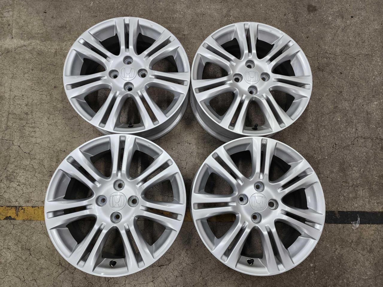 ホンダ純正(HONDA) フィットRS/GE8/前期 純正ホイール | 目立った傷や 