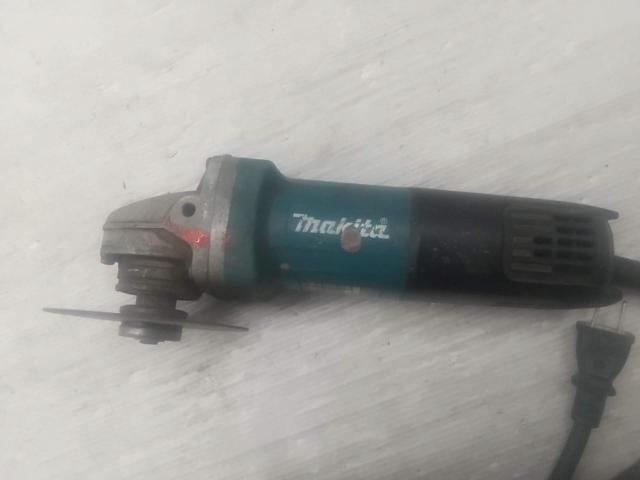 【WG】makita 9553B 100mmディスクグラインダ