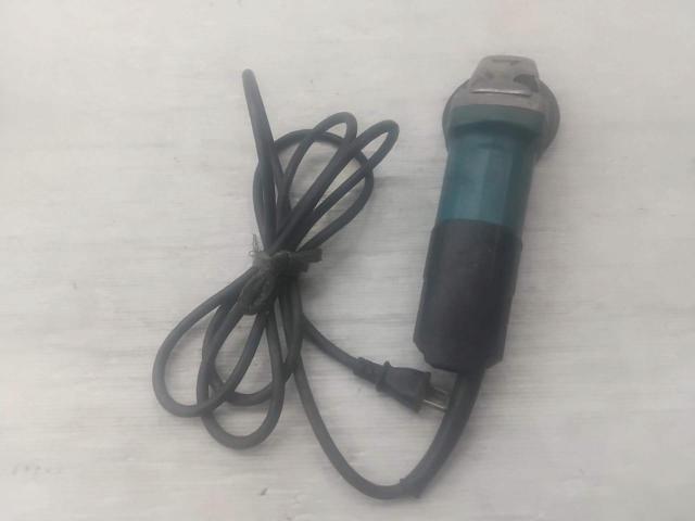 【WG】makita 9553B 100mmディスクグラインダ