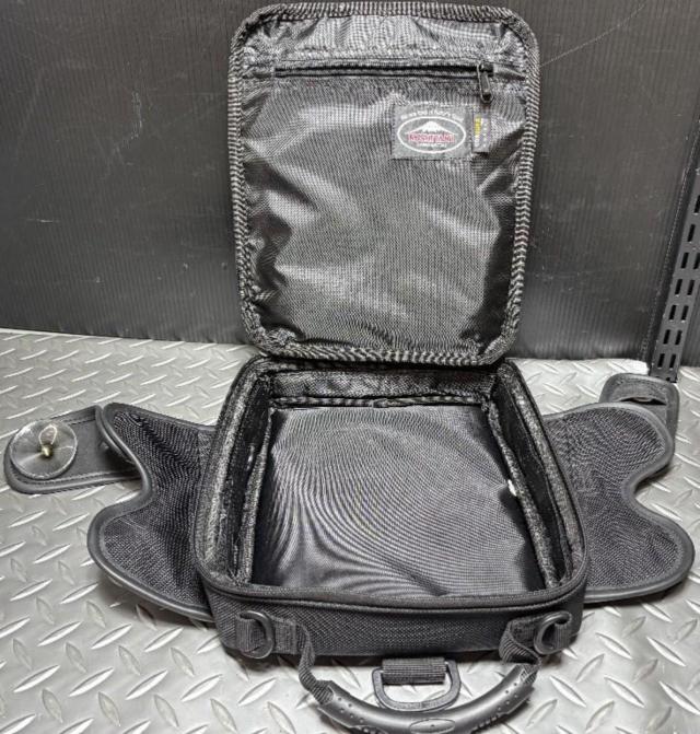 【KUSHITANI】K-3606 U.F.TANK BAG 容量:3L