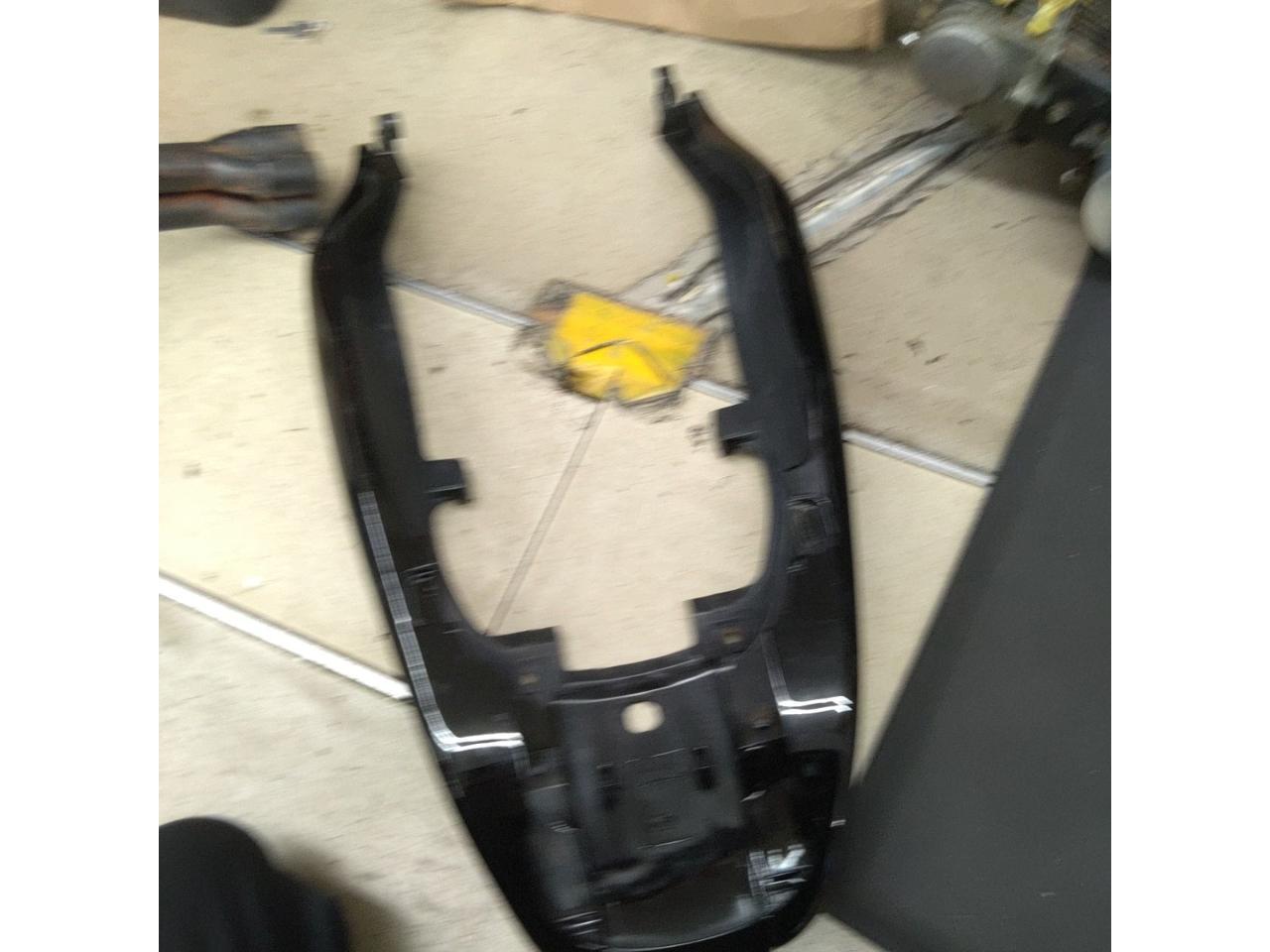 KAWASAKI(カワサキ) 純正テールカウル バリオス1 | やや傷や汚れあり 
