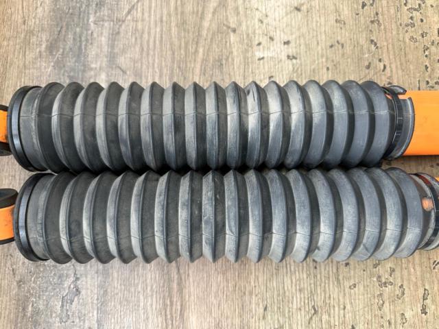 UIvehicle
Comfort shock absorber
14 stage