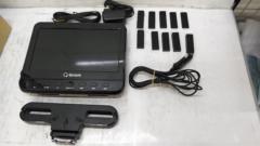 Qriom CPD-M101(B) 10.1インチ ヘッドレストモニター/DVDプレーヤー