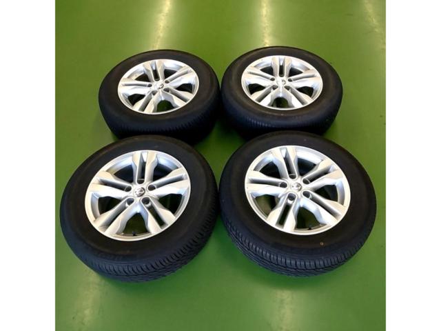 日産】エクストレイル(T31)純正ホイール+【ROVELO】RHP-778 225/65R17 