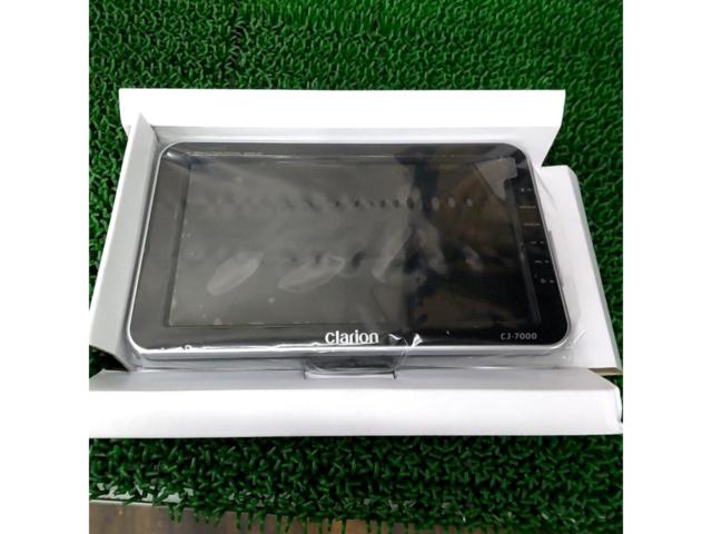 ☆未使用品☆ Clarion(クラリオン) CJ-7000B 車載用7型カラーLCD 