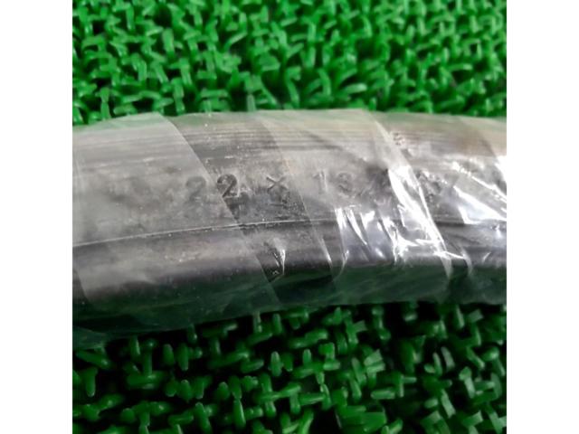 ※長期保管未使用品 メーカー不明 22×1-3/8 クリンチャータイヤ